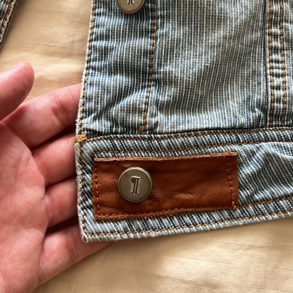 Anthropologie Pilcro Classic Denim Railroad
Stripe Jacket size large - Picture 4 of 10